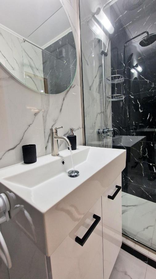 Pg Luxury Apartment Kavala Exterior foto